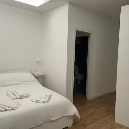 Tarante Apartment *