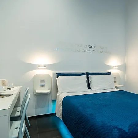 Skyhouse Chiatamone Bed & Breakfast Napoli