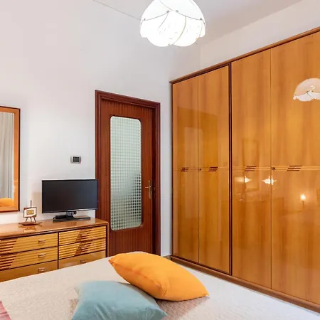Am - Tra Il Centro E La Stazione Apartament *