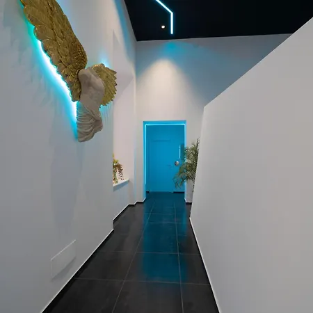 Frühstückspension Skyhouse Chiaia 2*