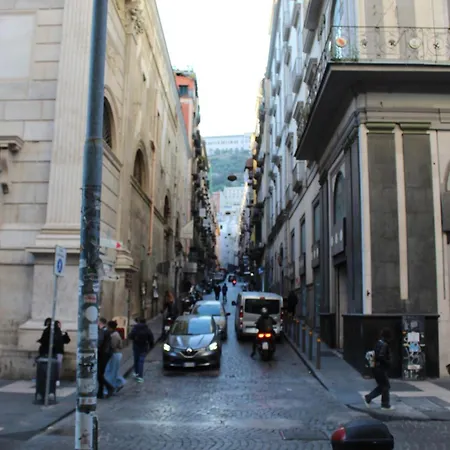 Pensionat Blackwoody Contemporary - Centro Storico Via Toledo