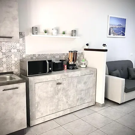 Frühstückspension Rianna House 2*