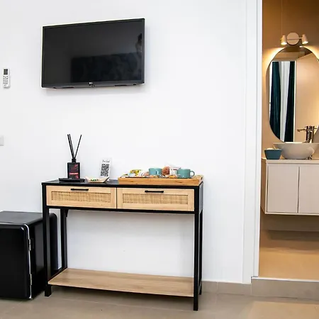 Domus Carmela Bed & Breakfast *