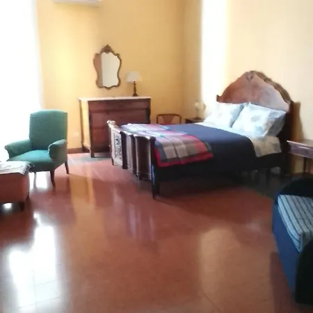 Napoli Central City Apartament