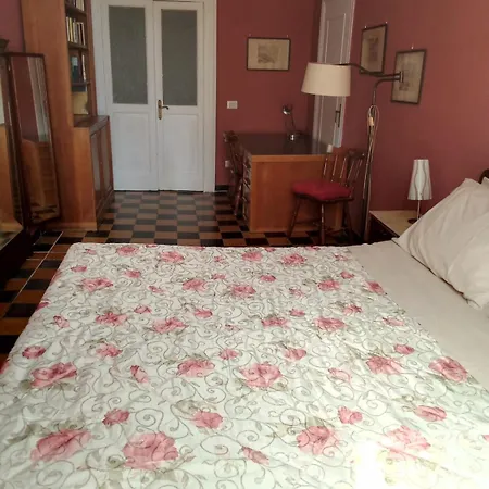 Apartament Napoli Central City Neapol