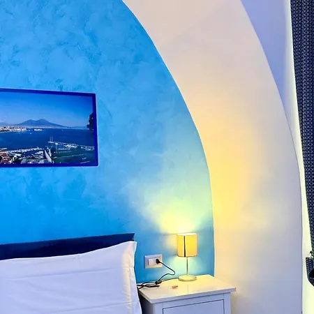 Konukevi Chiaia Napoli