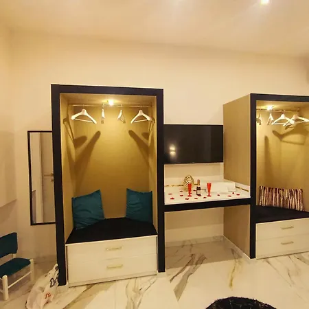 Luxury House Tina