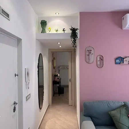 Mrjames House * נאפולי