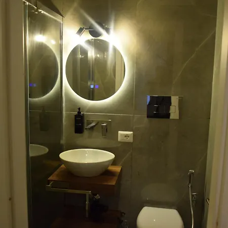 Napoli Central Stay Rooms 게스트하우스 *