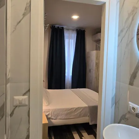 게스트하우스 Napoli Central Stay Rooms *