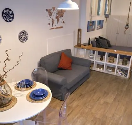 Donna Ilaria A Chiaia Holiday home
