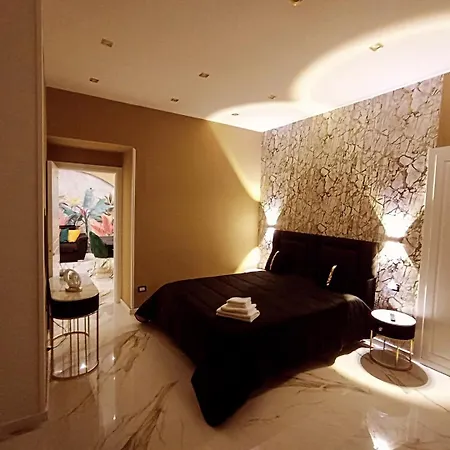Luxury House Tina Napoli