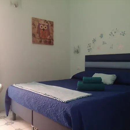 Viaggio A Napoli 2* Nápoles
