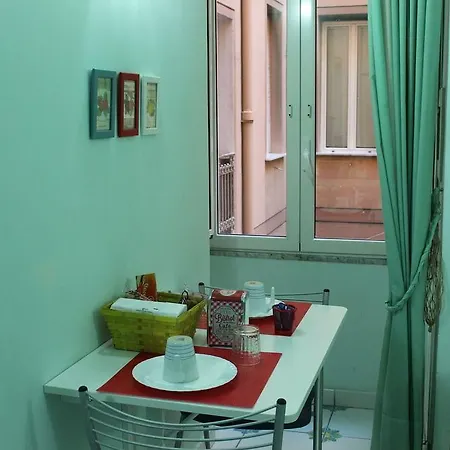 Viaggio A Napoli 2* Nápoles