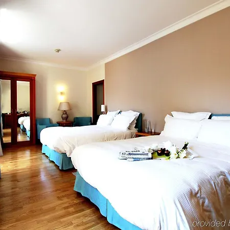 Renaissance Mediterraneo Otel