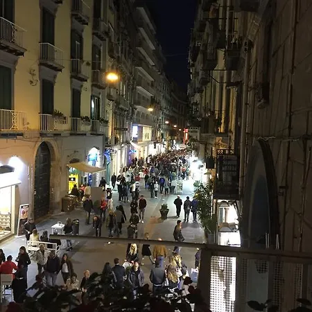 La Residenza Chiaia Short Let Via Chiaia 82 Appartamento *