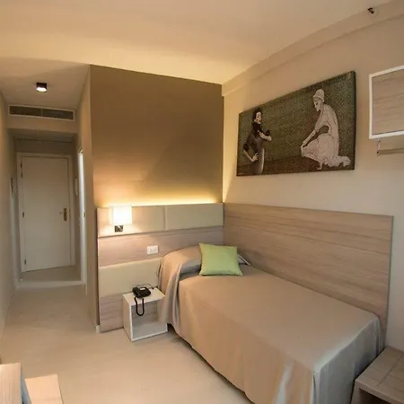 Cristina 3* Napoli