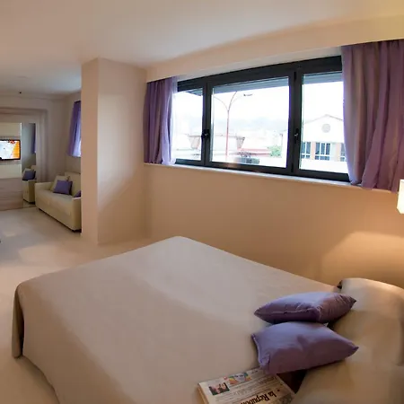 Hotel Cristina 3*