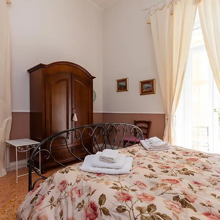 At Lettieri 4*