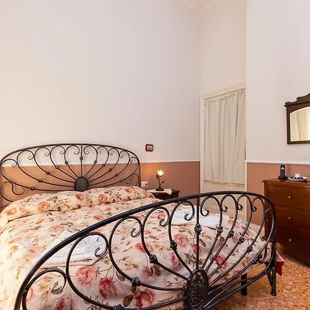 At Lettieri Nocleg ze śniadaniem 4*