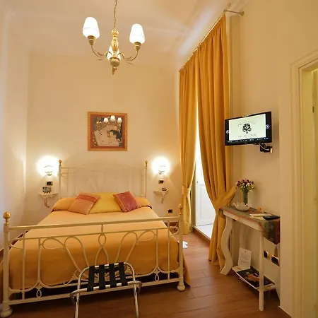 Residenza Via Dei Mille Oda ve Kahvaltı Napoli