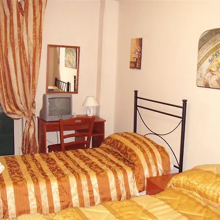 Del Conte Hotel 2*