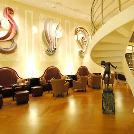 Renaissance Mediterraneo Otel Napoli