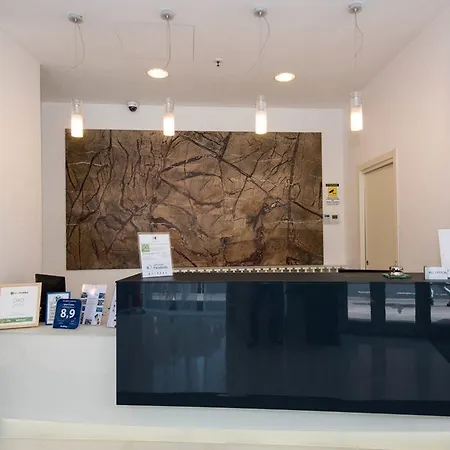 Hotel Cristina 3*