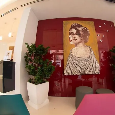 Cristina 3* Napoli