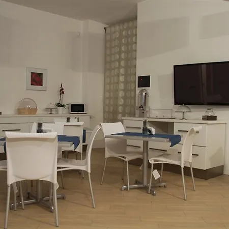 Bovio Modern 3*