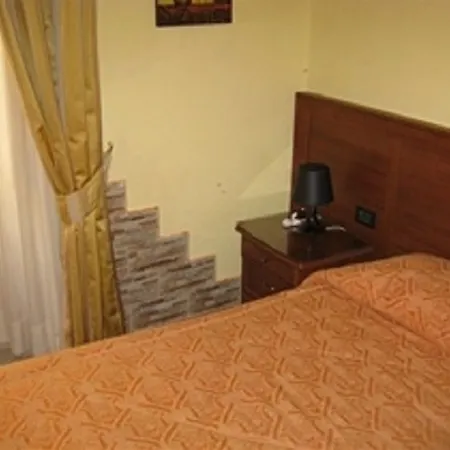 Nocleg ze śniadaniem Enea 2*