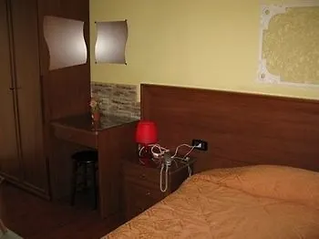 Nocleg ze śniadaniem Enea 2*
