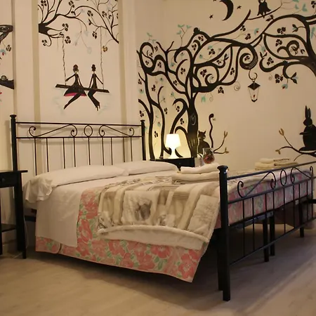 Al 68 Di Piazza Cavour Bed & Breakfast Naples