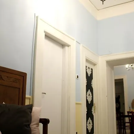 Al 68 Di Piazza Cavour Bed & Breakfast 3*