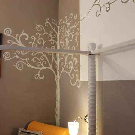 Bed & Breakfast Al 68 Di Piazza Cavour Naples