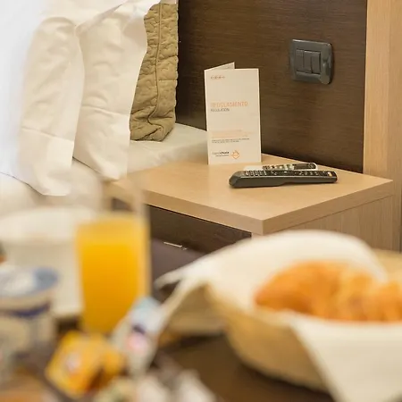 Chiaia 32 Гостевой дом 3*
