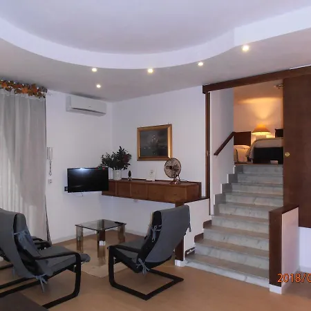 Appartamento La Residenza Chiaia Short Let Via Chiaia 82 *