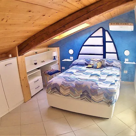La Mansarda 5* Nápoly