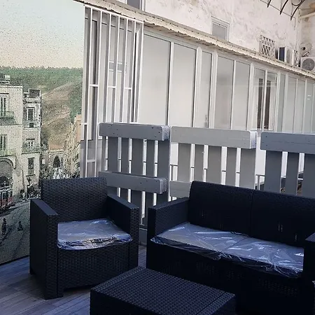 La Torretta Chiaia Couette-café Naples