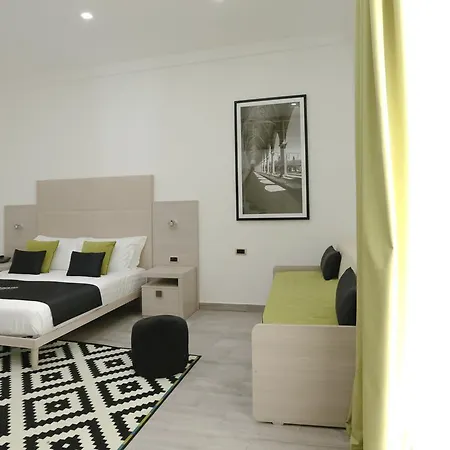Ecumano Space نابولي
