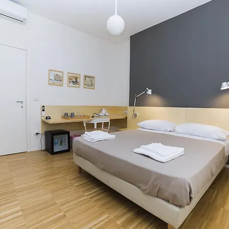 Le Stanze Di Piazza Dei Martiri 5* Nápoles