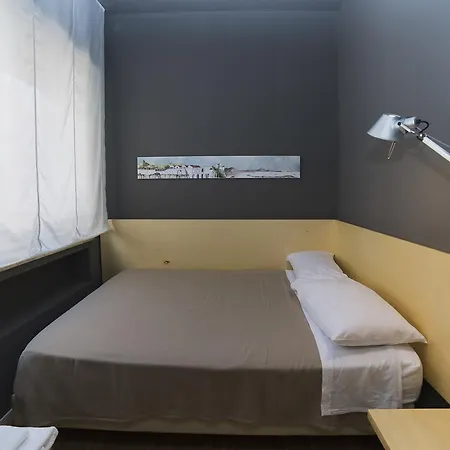 Le Stanze Di Piazza Dei Martiri Alojamento de Acomodação e Pequeno-almoço 5*