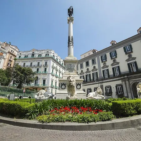 Le Stanze Di Piazza Dei Martiri Nápoles