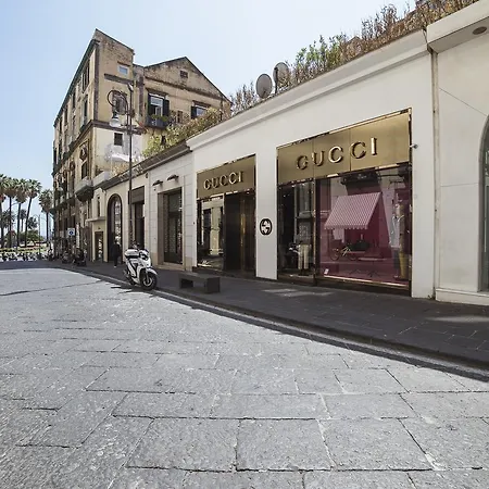 Le Stanze Di Piazza Dei Martiri