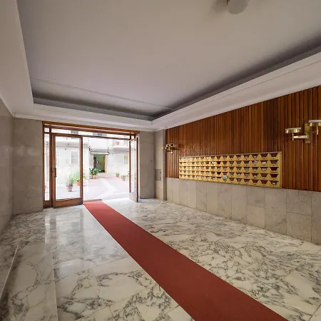 Quo Vadis House * Napoli