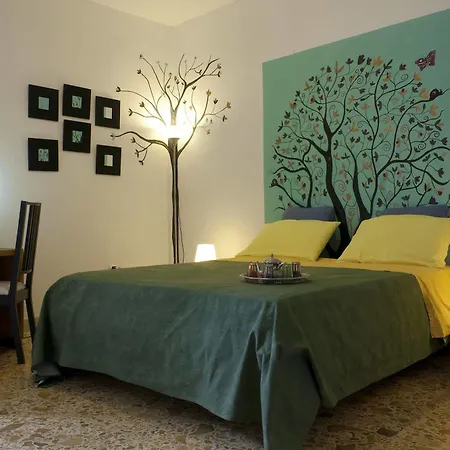 Al 68 Di Piazza Cavour 3* Naples