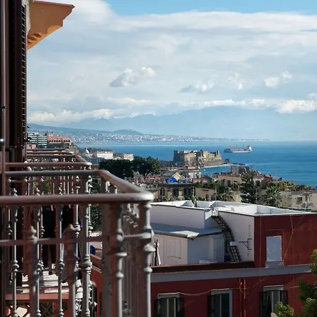 Napolicentro Mare - Sea View & Bed & Breakfast