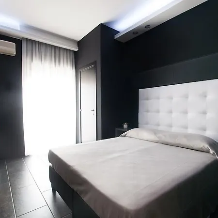 Fly Boutique 3*