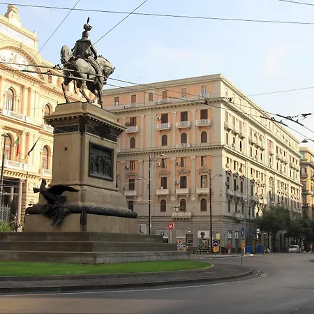 Bovio Modern 3* Naples