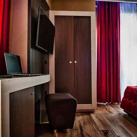 Angioino & Hotel Naples